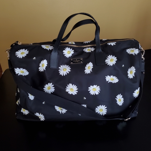 kate spade Handbags - Kate Spade daisy flower duffel bag weekender